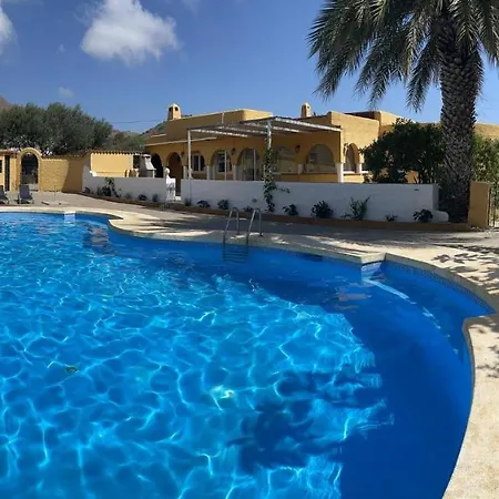 Panoramic Views 4 Bed Villa In Mojacar Playa فيلة
